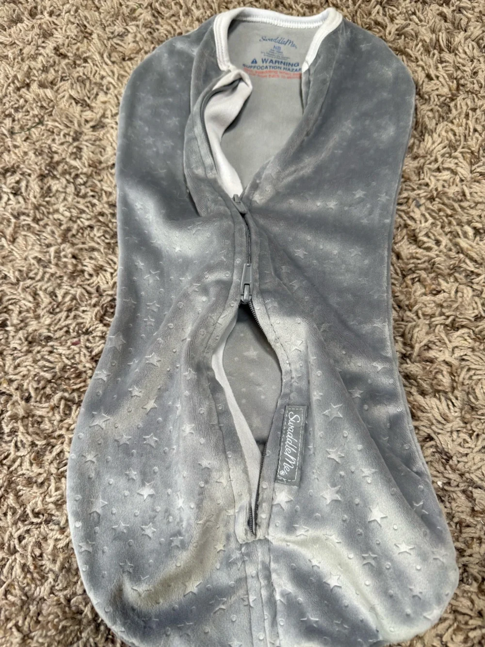 SwaddleMe Gray Star Print Zip Front Swaddle Sack
